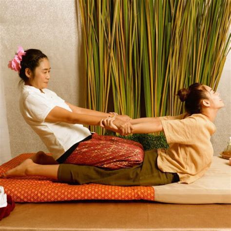 massage asiatique versailles|Massages Thaï traditionnels